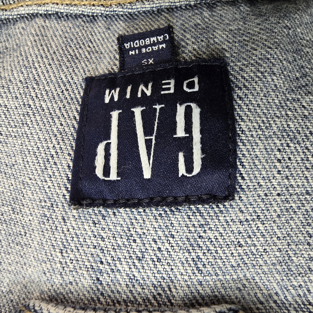 GAP Denim Jacket – Size XS – Classic Blue Jean Jacket - Picture 9 of 9
